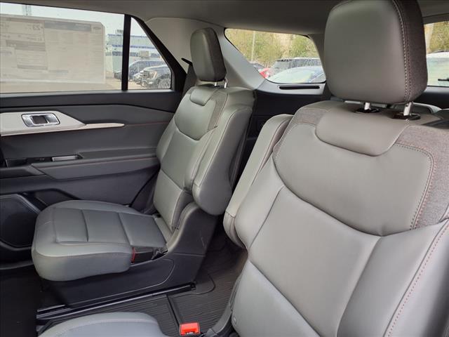 2025 Ford Explorer EXPLORER XLT AWD