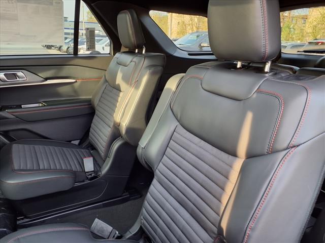 2025 Ford Explorer ST LINE