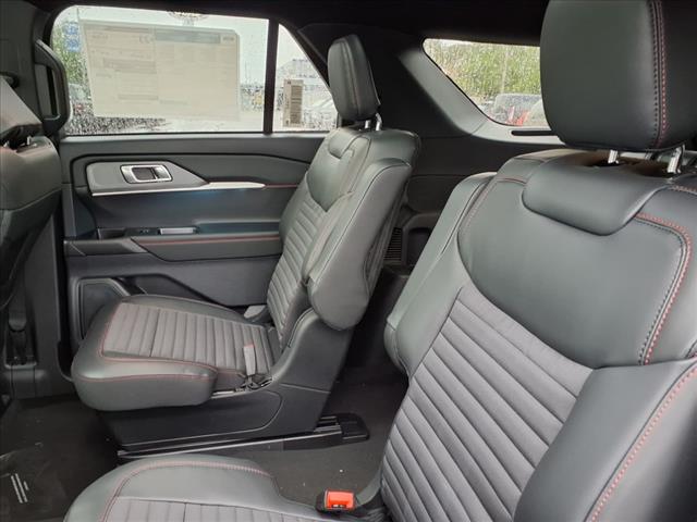 2025 Ford Explorer ST LINE