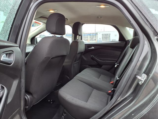 2018 Ford Focus SE - Photo 11