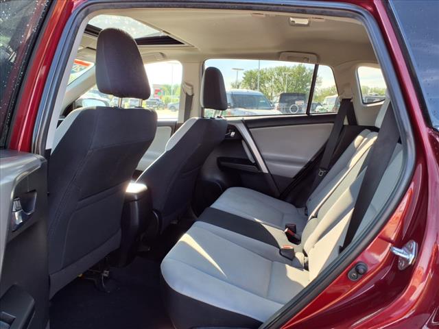 2018 Toyota RAV4 XLE - Photo 11