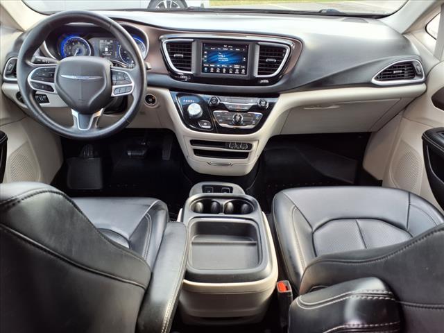 2021 Chrysler Voyager LXi - Photo 12
