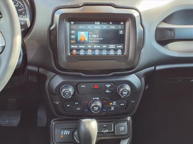 2021 Jeep Renegade Latitude - Photo 14