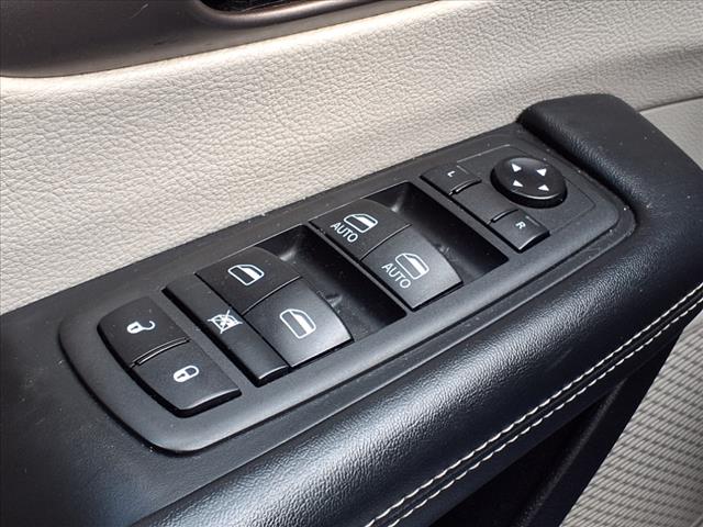 2021 Chrysler Voyager LXi - Photo 18