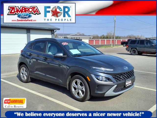 2022 Hyundai KONA SEL - Photo 1