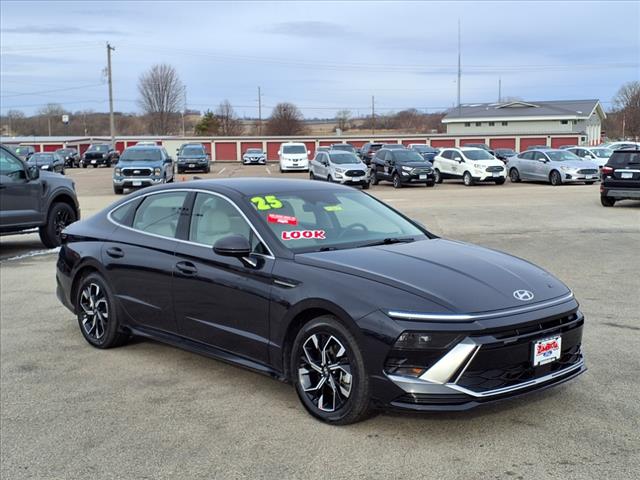 2025 Hyundai SONATA SEL - Photo 1