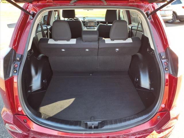 2018 Toyota RAV4 XLE - Photo 20
