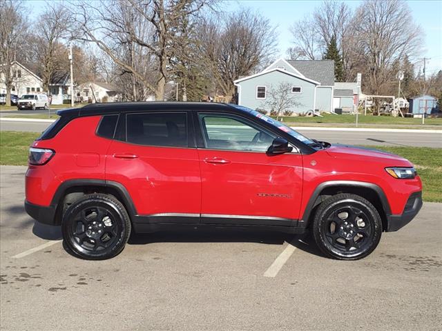 2024 Jeep Compass Trailhawk - Photo 2