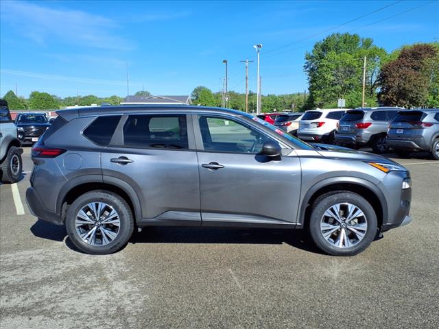 2023 Nissan Rogue SV - Photo 2