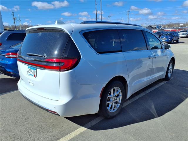 2021 Chrysler Pacifica Touring L - Photo 4