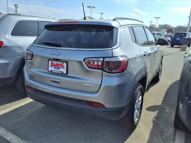 2022 Jeep Compass Latitude - Photo 4