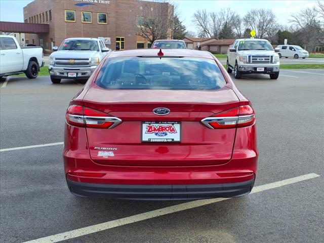 2020 Ford Fusion S - Photo 5