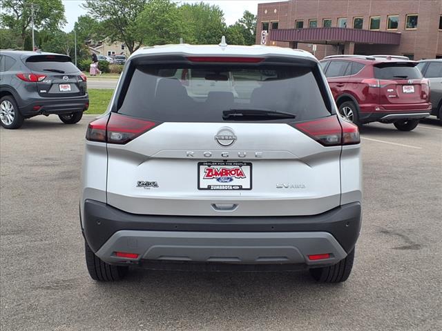 2023 Nissan Rogue SV - Photo 5