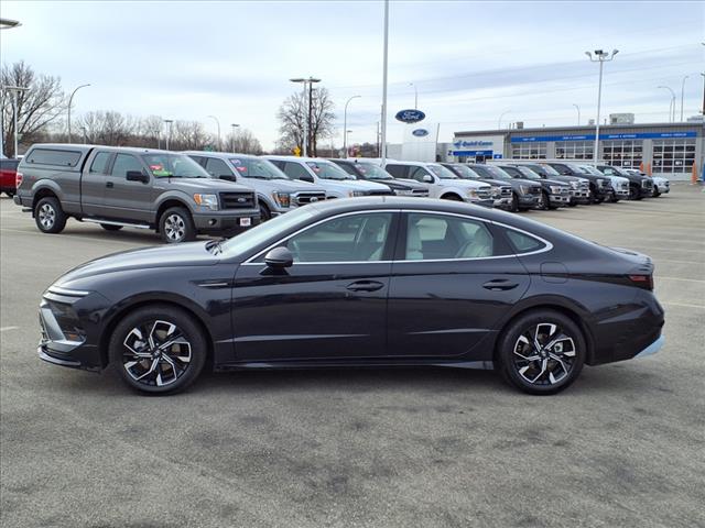 2025 Hyundai SONATA SEL - Photo 7