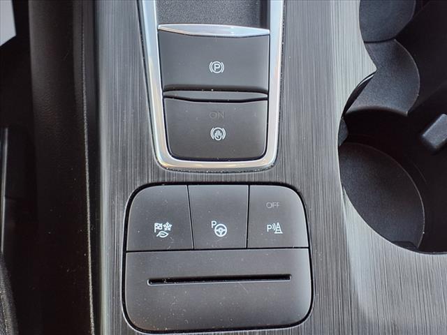 2022 Ford Escape Hybrid Titanium