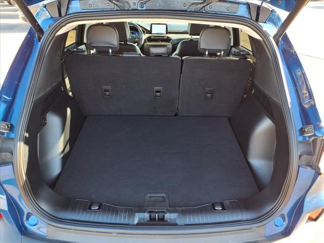 2022 Ford Escape Hybrid Titanium