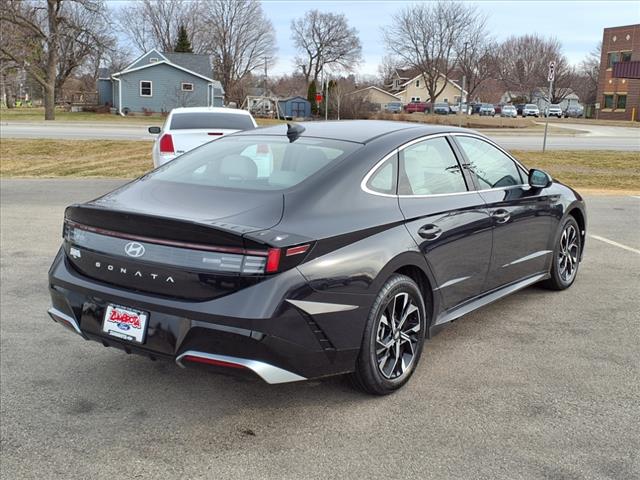 2025 Hyundai SONATA SEL