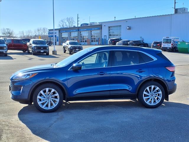 2022 Ford Escape Hybrid Titanium