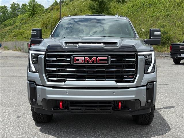 2025 GMC Sierra 2500HD AT4 4WD w/ AT4 Premium Plus Pkg