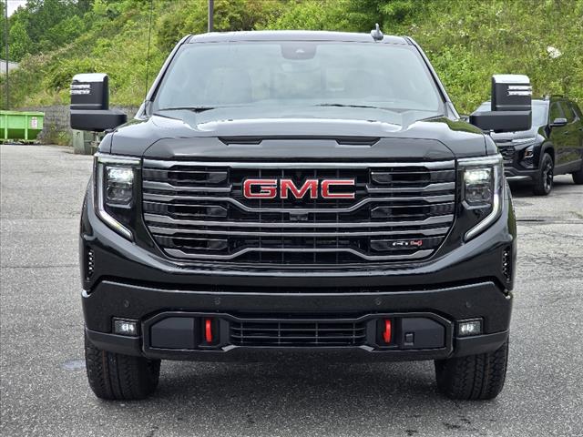 2025 GMC Sierra 1500 AT4 4WD w/ Technology Pkg