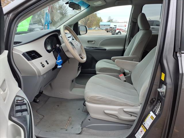 2011 Toyota Sienna Base 7-Passenger