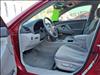 2009 Toyota Camry LE - thumbnail 10