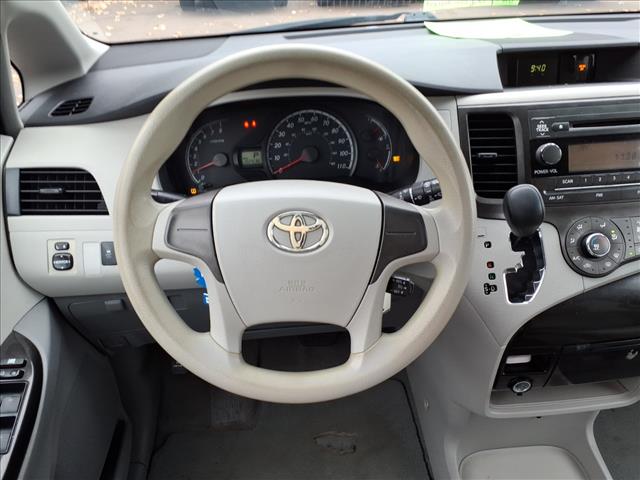 2011 Toyota Sienna Base 7-Passenger
