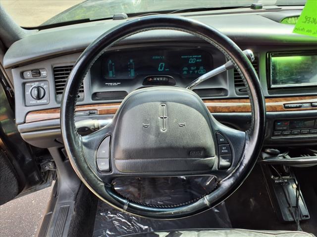 1997 Lincoln Town Car Executive