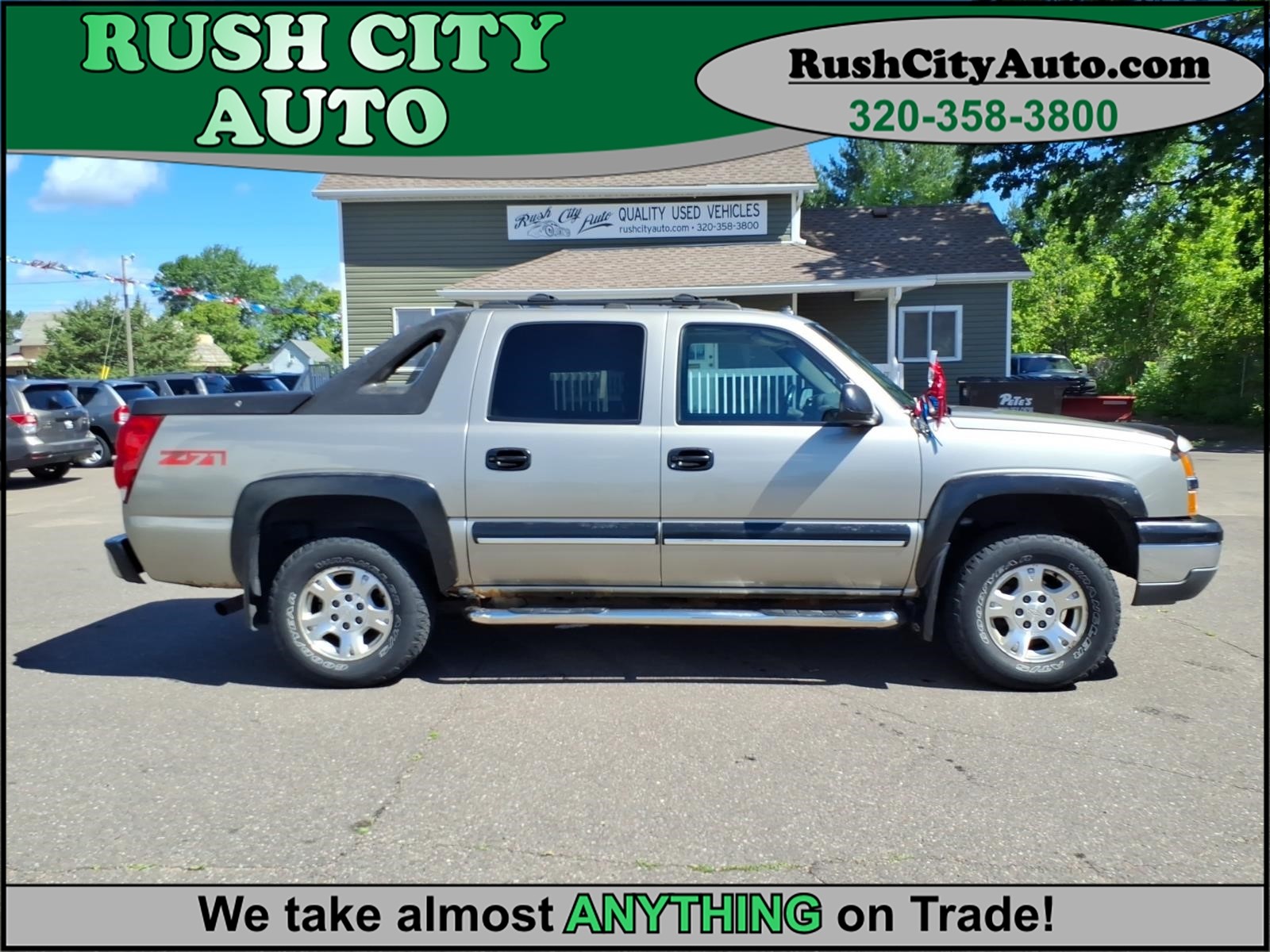 Dark Gray Metallic 2003 Chevrolet Avalanche 1500 4WD Pickup Truck Four-Wheel Drive 4-Speed Automatic