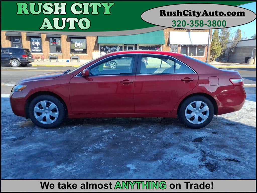 2009 Toyota Camry LE - main photo