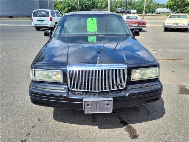 1997 Lincoln Town Car Executive