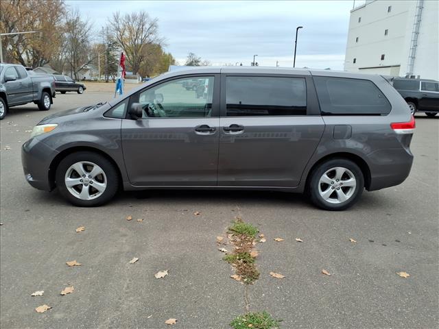 2011 Toyota Sienna Base 7-Passenger