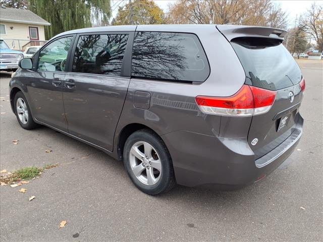 2011 Toyota Sienna Base 7-Passenger