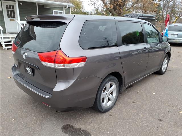 2011 Toyota Sienna Base 7-Passenger