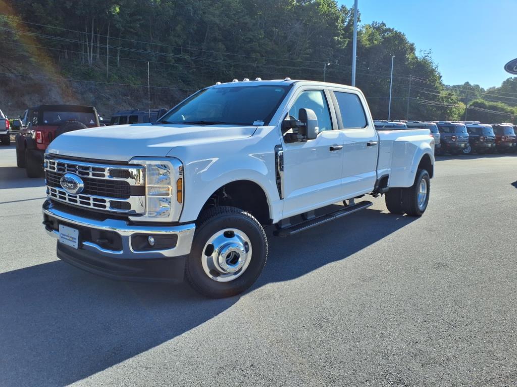 2026 Ford F-250 XL photo 3