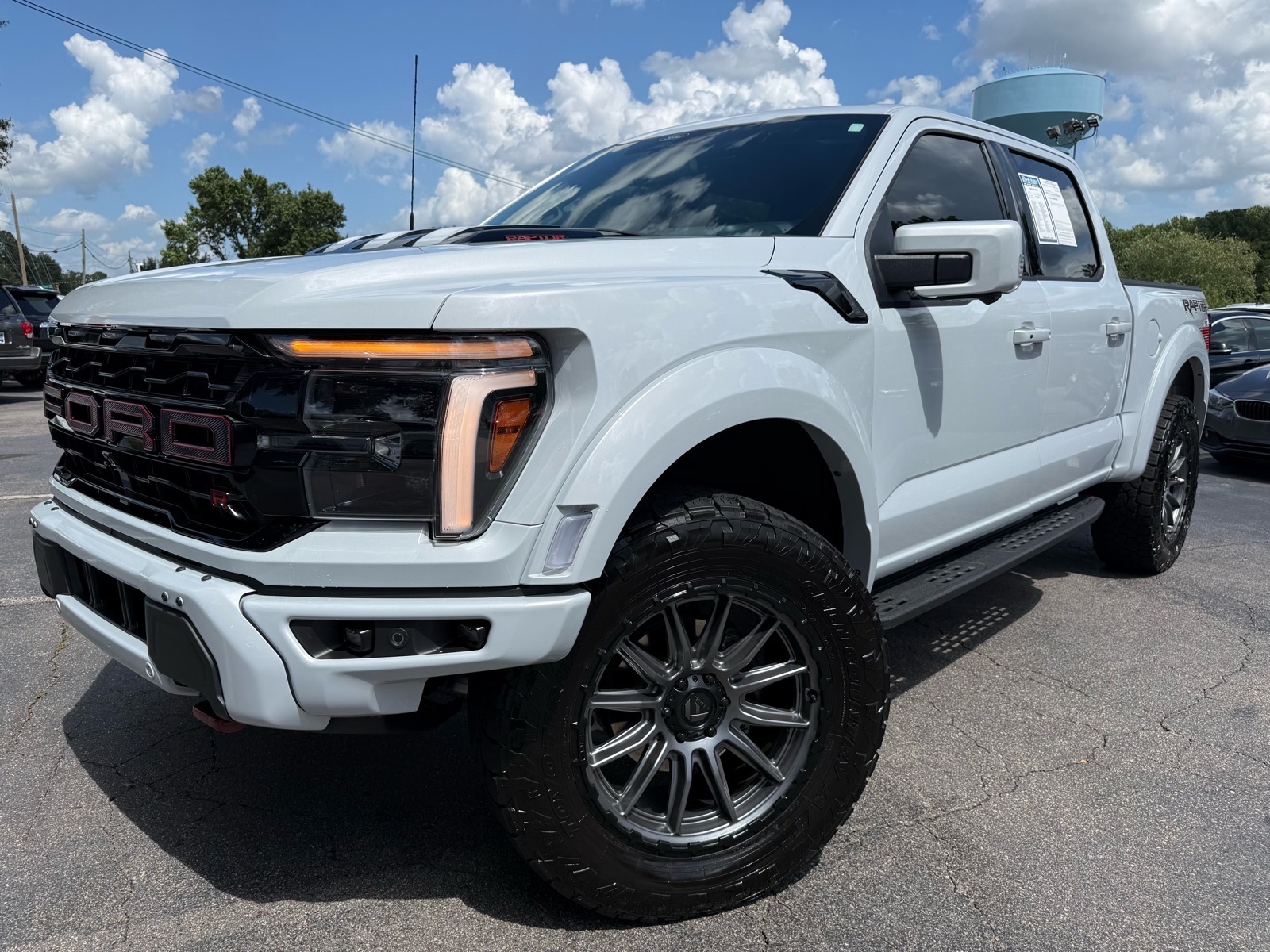 Space White (a3) 2025 Ford F-150 Pickup Truck Four-Wheel Drive Automatic