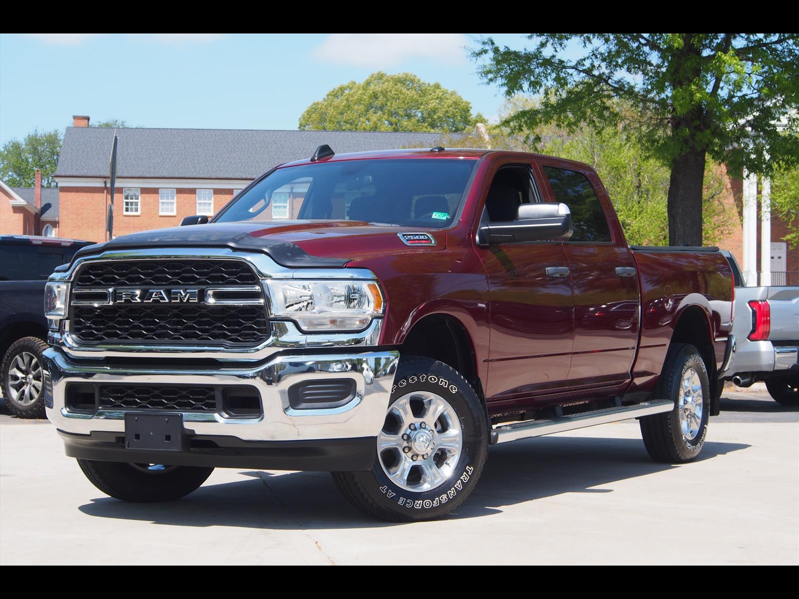 Delmonico Red Pearl Coat (prv) 2022 RAM 2500 Tradesman Crew Cab 4WD Pickup Truck Four-Wheel Drive 6-Speed Automatic