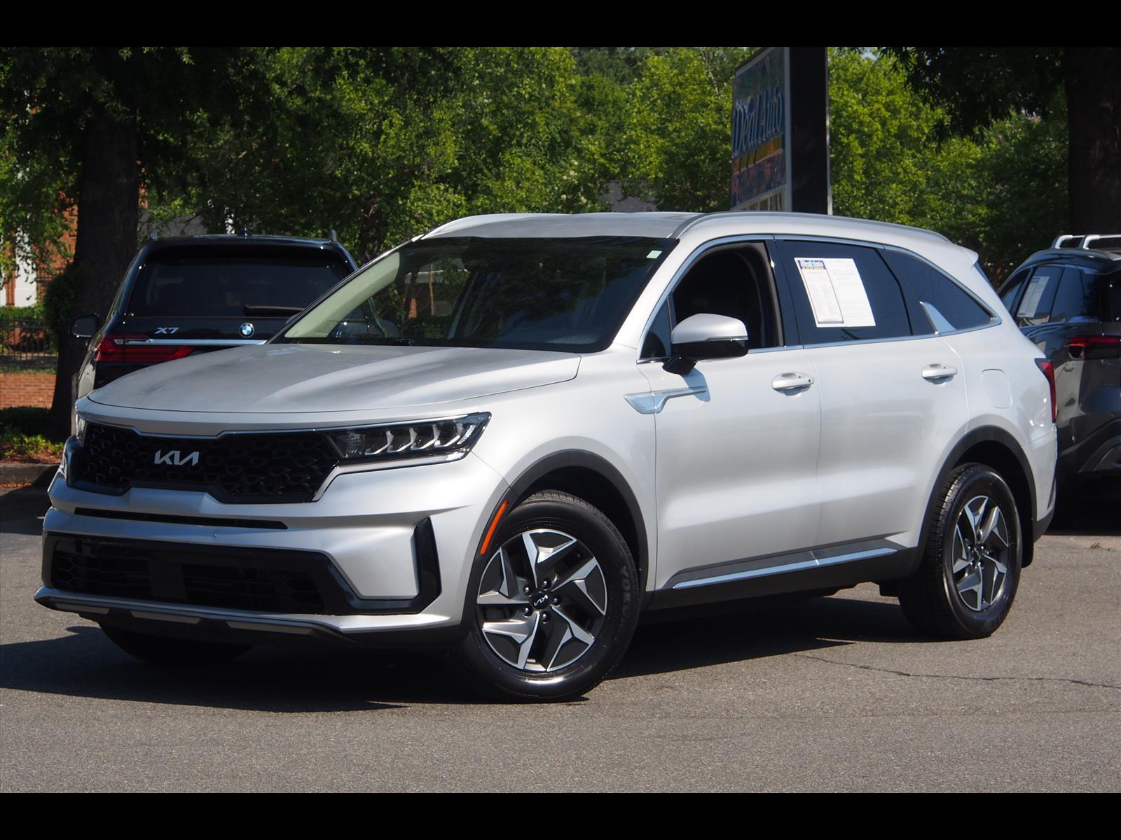 Silky Silver (4ss) 2022 Kia Sorento Hybrid SUV / Crossover Front-Wheel Drive 6-Speed Automatic
