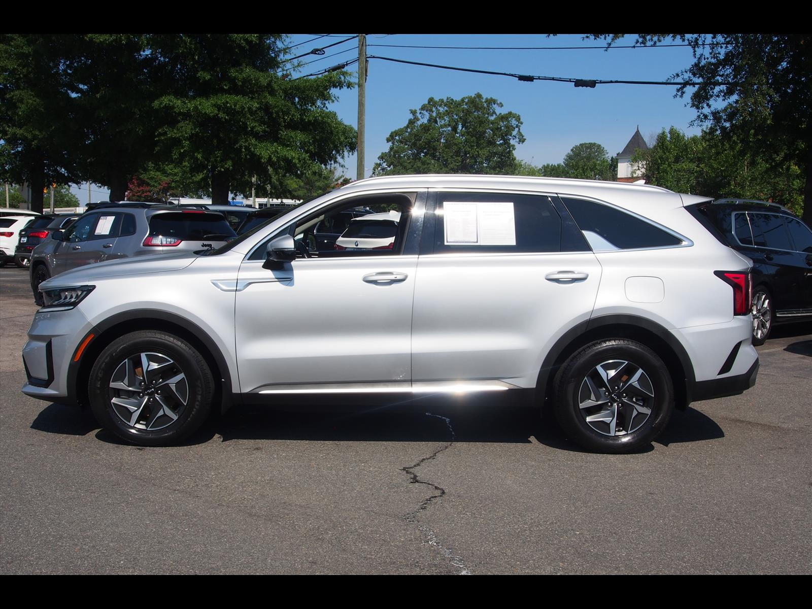 View vehicle photo 2