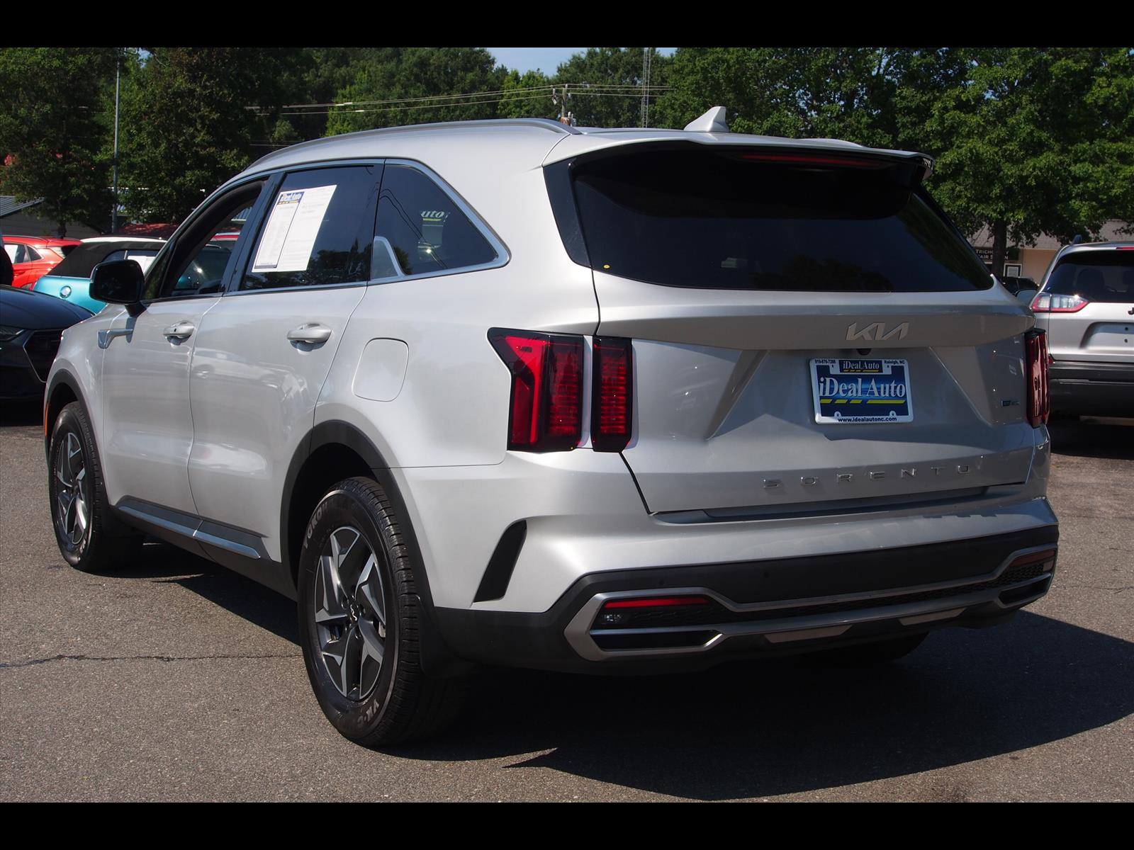 View vehicle photo 3
