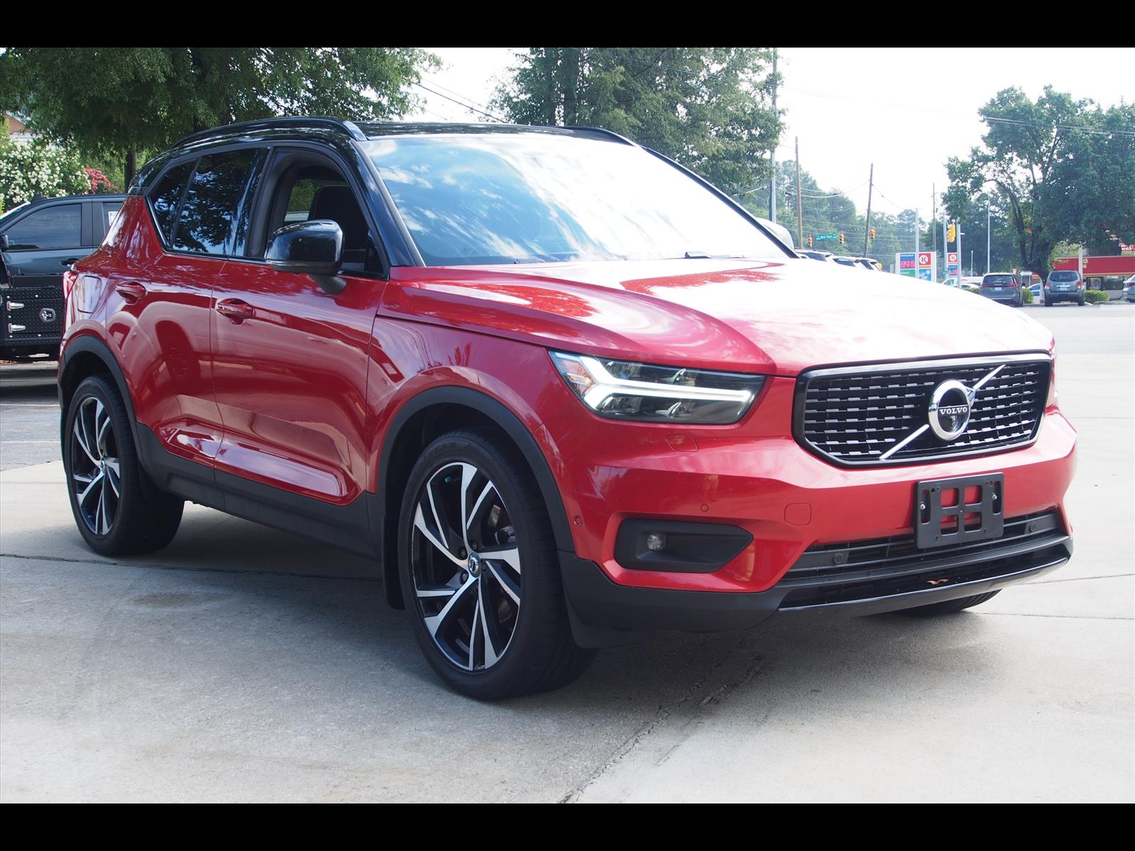 View vehicle photo 7