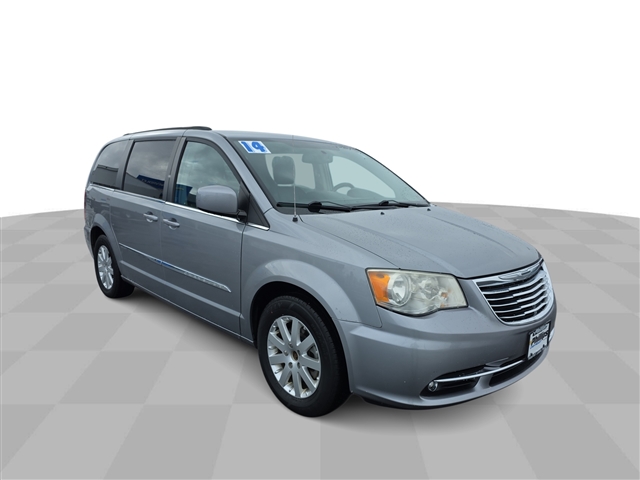 2014 Chrysler Town & Country Touring FWD