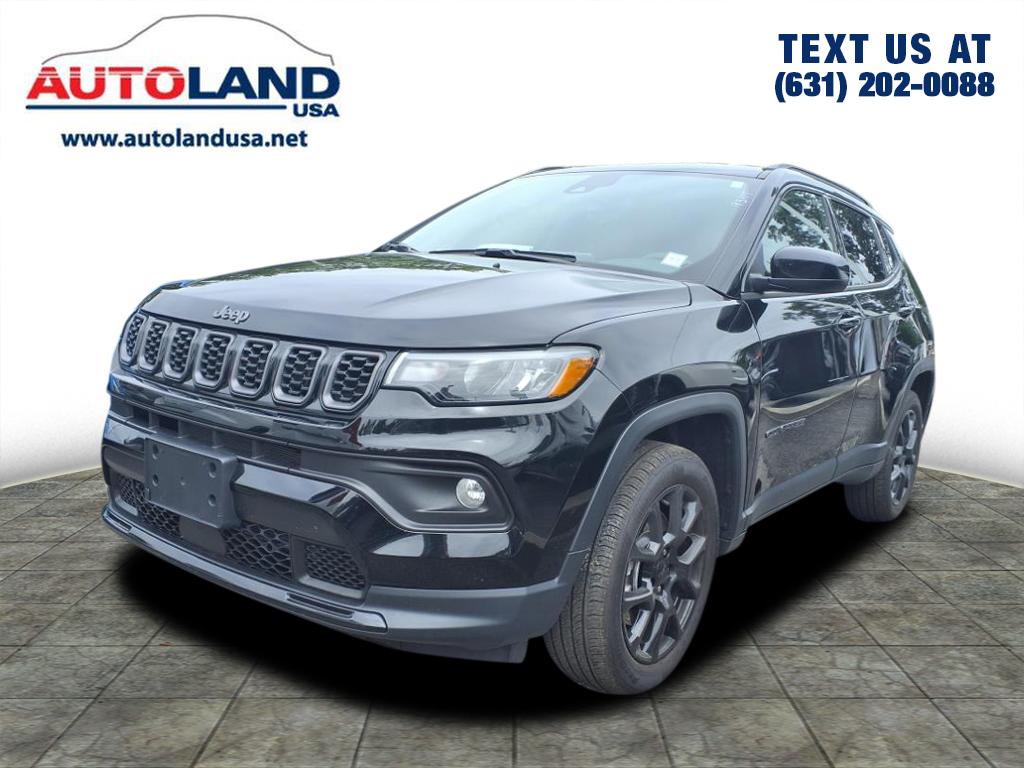 2024 Jeep Compass Latitude photo 2