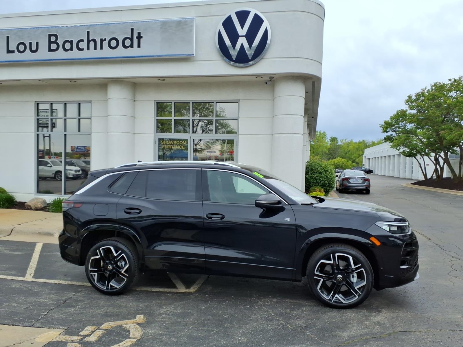 2026 Volkswagen Tiguan SEL R-Line Turbo 4Motion
