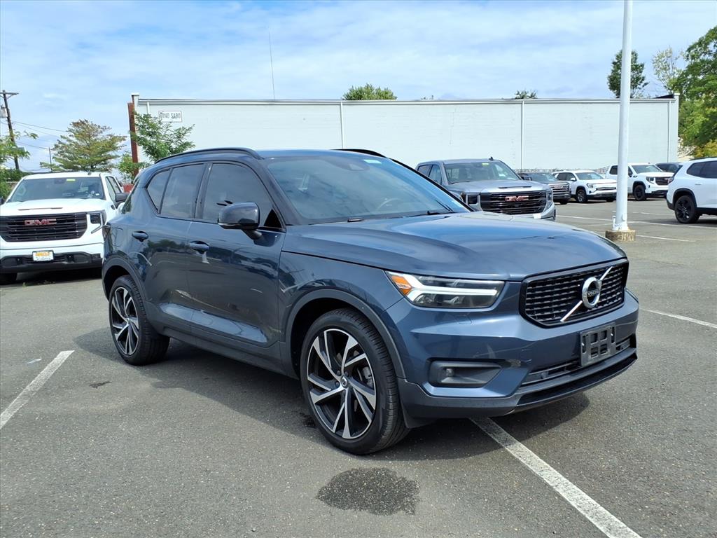 Volvo XC40 T5 R-Design AWD