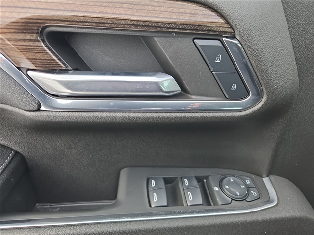 https://cdn.getauto.com/photos/6/244546/23c/3GCPDEEKXRG377583-23c.jpg