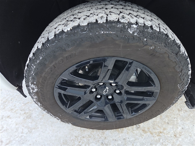 https://cdn.getauto.com/photos/6/244546/32c/3GCPDEEKXRG377583-32c.jpg