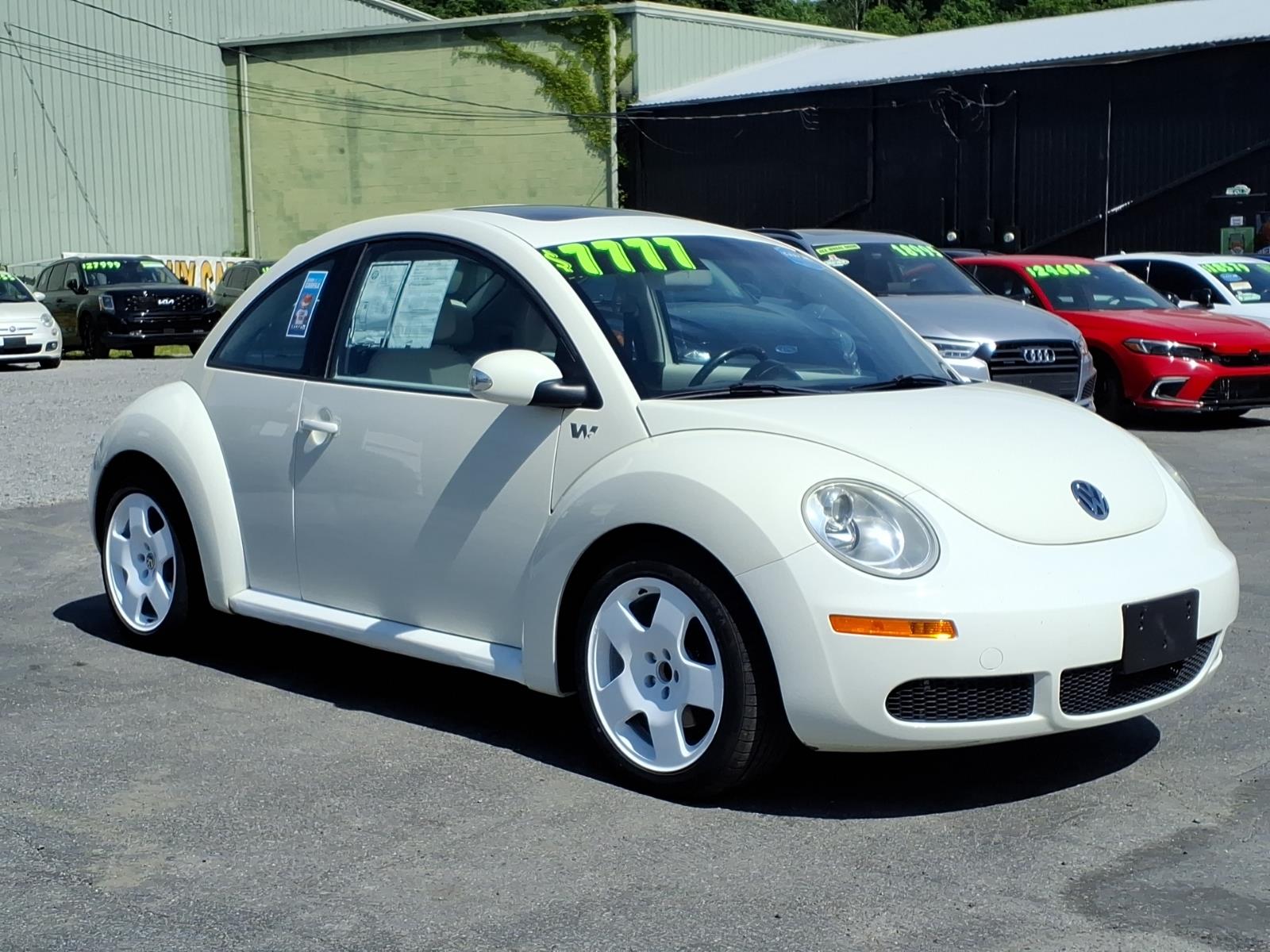 2008 Volkswagen Beetle Triple White