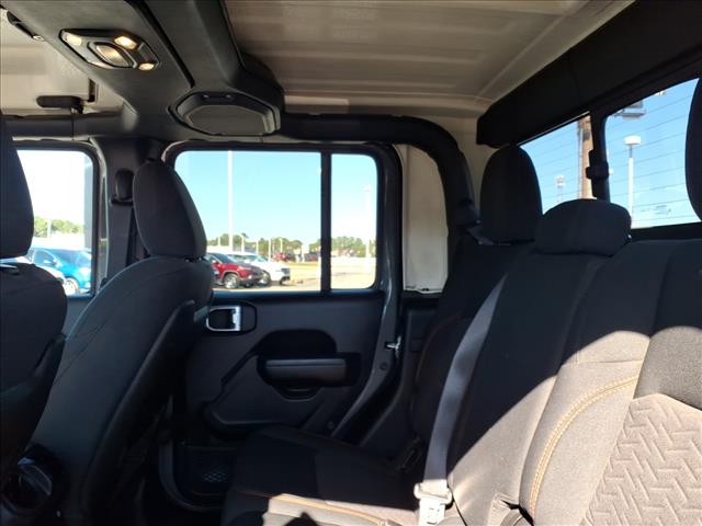 2022 Jeep Gladiator Mojave:1332U