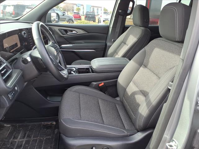 2024 Chevrolet Traverse FWD LT:1029U